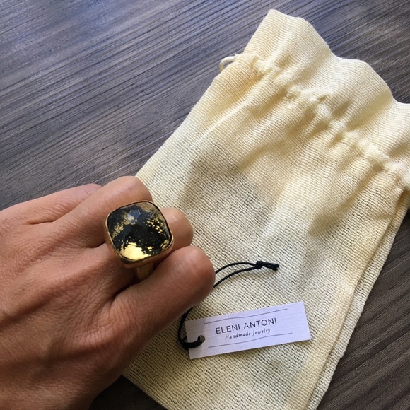 Ring - Picture 5 of 10